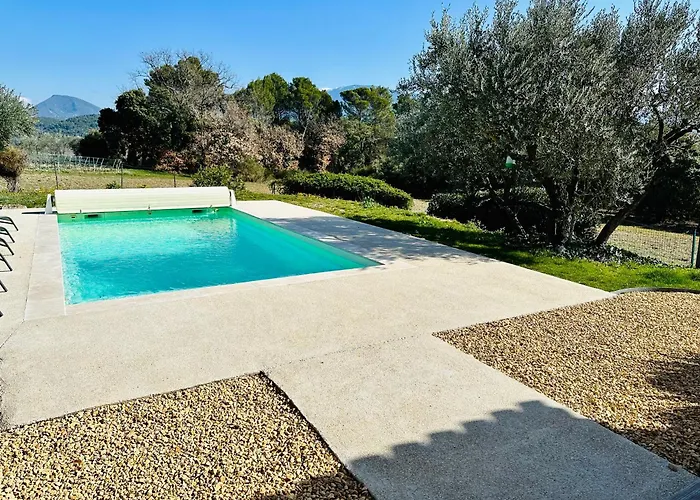 Villa Au Pied Du Ventoux